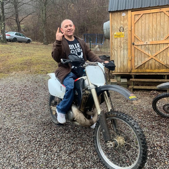 Profile Picture of Daniel Neeley (@jamesneeley) on Poshmark