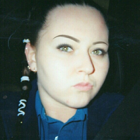 Profile Picture of Christin Derose (@chrismiss82) on Poshmark