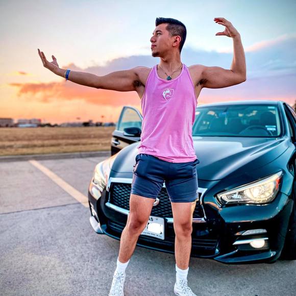 Profile Picture of Julio Alvarez (@julioalvarez181) on Poshmark