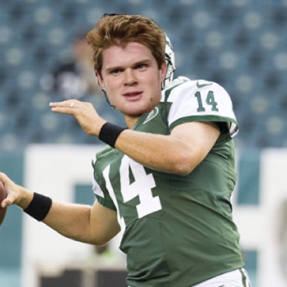 Profile Picture of Dean Condoleo (@dinodog333) on Poshmark