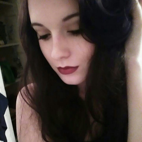 Profile Picture of Donna Degolyer (@donnafaith1) on Poshmark