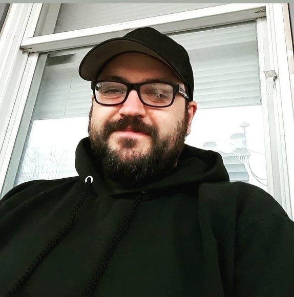 Scott Radish - Poshmark Profile Picture of Scott Radish (@icwrobby) on Poshmark