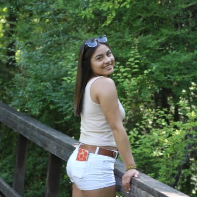 Profile Picture of Kemmm🍉 (@kgonzalez_3) on Twitter