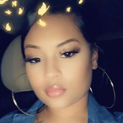 Profile Picture of Chy (@ChynaRose11) on Twitter