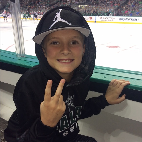 Profile Picture of Lisa Day (@colerobertsmom) on Poshmark