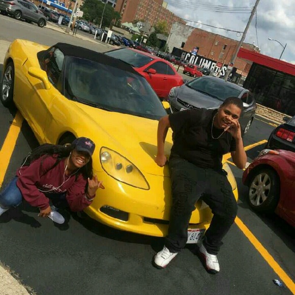 Profile Picture of Jeff Moore (@yvnghefe) on Poshmark