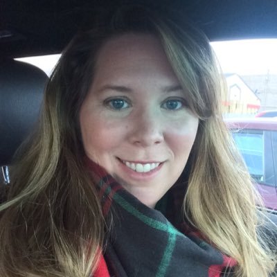 Profile Picture of Elizabeth Buckley (@elizabethdill0n) on Twitter