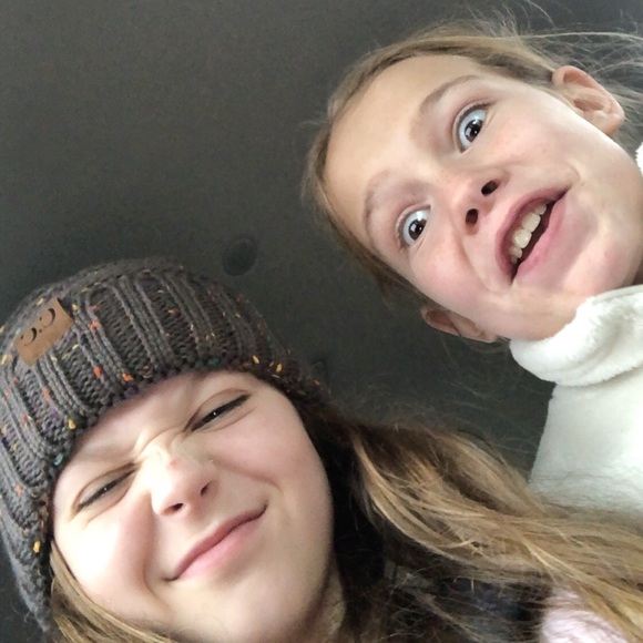 Profile Picture of Ashlie Hansen (@ashlie_hansen) on Poshmark