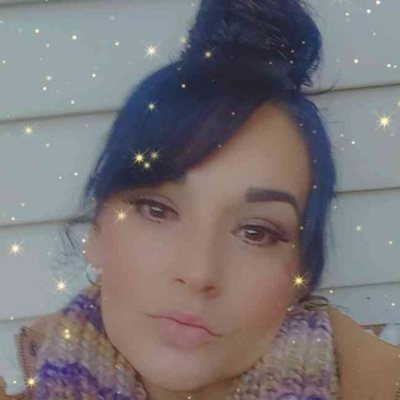 Profile Picture of Jess Bifaro (@jessbifaro) on Poshmark