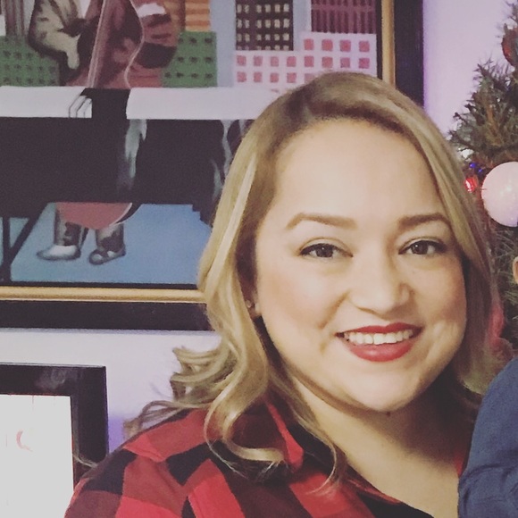 Profile Picture of Christine Mendieta (@cmendieta2308) on Poshmark