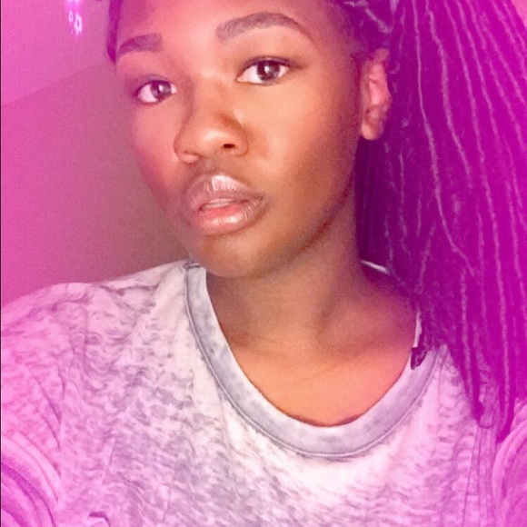 Profile Picture of Marissa Patterson (@arissa1128) on Poshmark