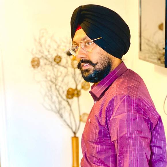Profile Picture of Amandeep Singh (@amandeep0311) on Poshmark