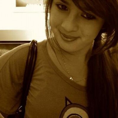 Elizabeth Holguin - Twitter Profile Picture of Elizabeth Holguin (@ShakeItLiz_) on Twitter