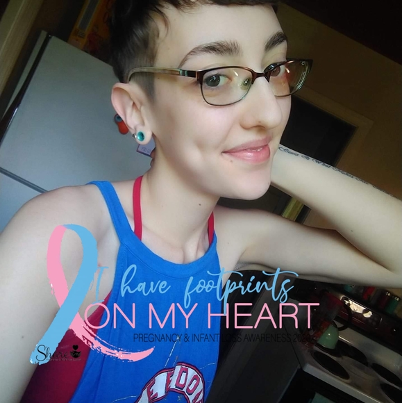 Profile Picture of Addalyn Hotwagner (@ghistgirlboo) on Poshmark