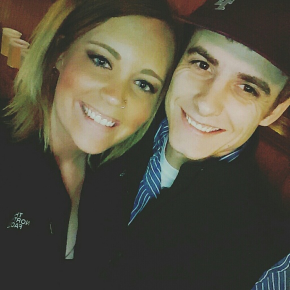 Profile Picture of Jacee Aaseth (@jaceedaaseth) on Poshmark