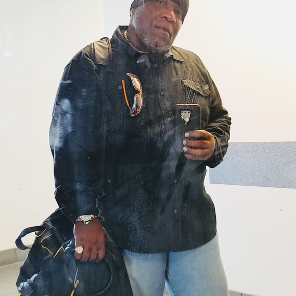 Profile Picture of Joseph Mooney (@jemooney) on Poshmark