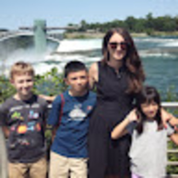 Profile Picture of Corey Case (@coreycase328) on Poshmark