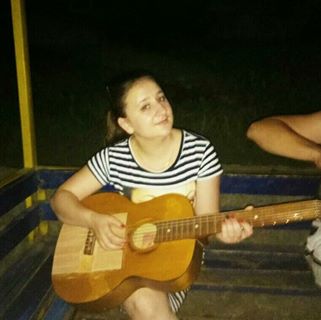 Profile Picture of Юля Бучек (@&) on Facebook