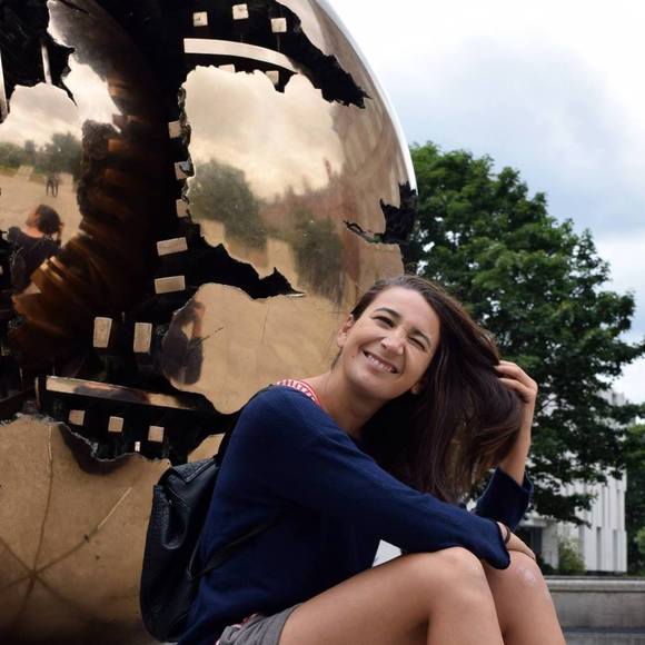 Profile Picture of Arianna Aldebot (@aaldebot) on Poshmark