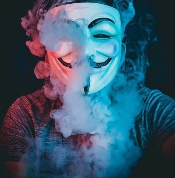 Profile Picture of Christopher Chavarria (@christopherc476) on Poshmark