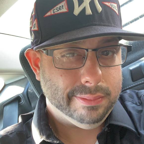 Ronald Libbon - Poshmark Profile Picture of Ronald Libbon (@chefron7182) on Poshmark