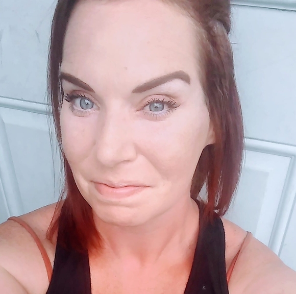 Profile Picture of Ashley Rock (@rockash622) on Poshmark