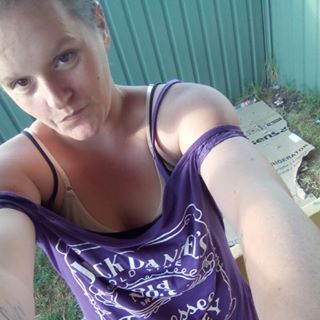 Profile Picture of Manda Garratt (@amanda.coleman.96780671) on Facebook