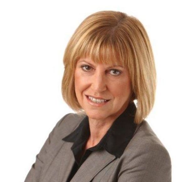 Profile Picture of Anita Deger (@acdeger) on Poshmark