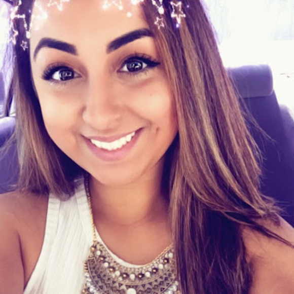 Profile Picture of Briana Lima (@brianalima733) on Poshmark