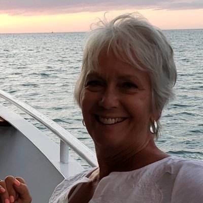 Profile Picture of Karen Stites (@karenlstites) on Twitter