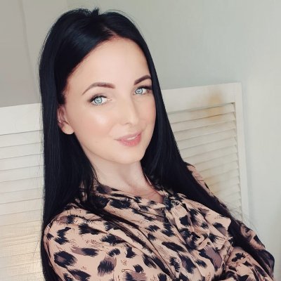 Profile Picture of Natali Shevtsova (@ShevtsovaLashes) on Twitter