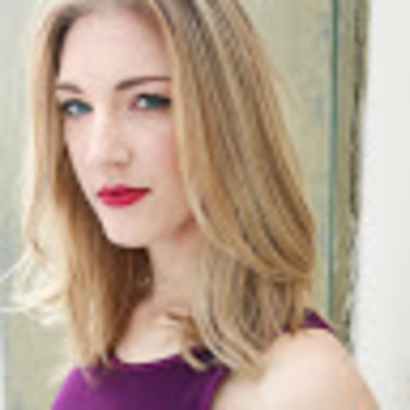Profile Picture of Cindy Reid (@cindyreid93) on Poshmark