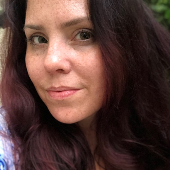Profile Picture of Hayley Jeffords (@freckledeyes) on Poshmark