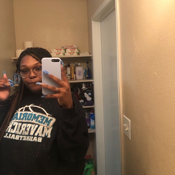 Profile Picture of Sheemea Catley (@sheemeacatley) on Poshmark