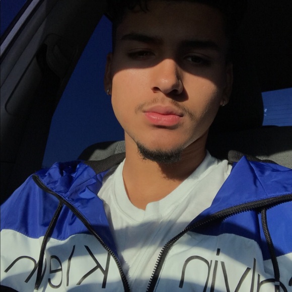 Profile Picture of Gianmarco Navarrete (@gianmarcon) on Poshmark
