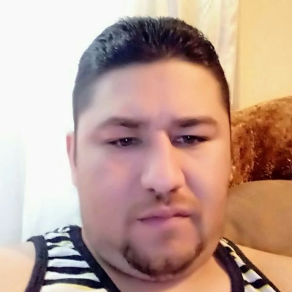 Profile Picture of Leonel Enriquez (@leonel_enriquez) on Poshmark