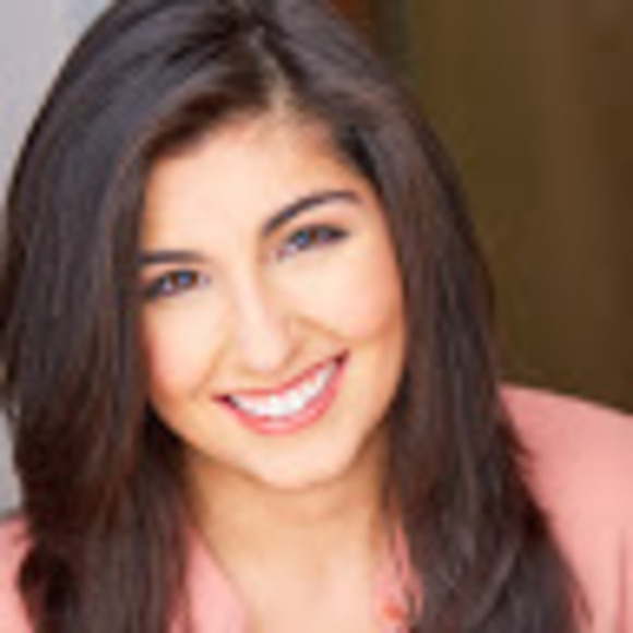 Profile Picture of Colie Smigliani (@coliesmigliani) on Poshmark