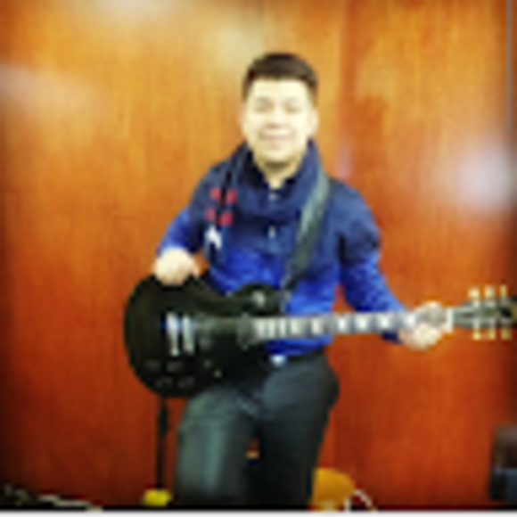 Profile Picture of Josue Roman (@josueroman14) on Poshmark