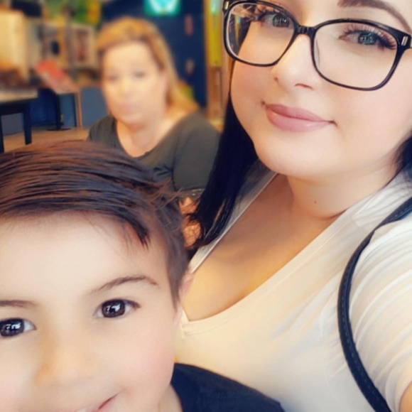 Profile Picture of Leah Ayala (@leelood) on Poshmark