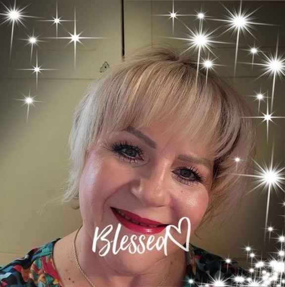 Profile Picture of Robin Scudder (@robinscudder) on Poshmark