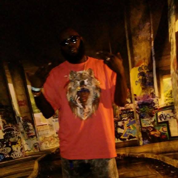 Damian Darnes - Poshmark Profile Picture of Damian Darnes (@keepemcomin) on Poshmark