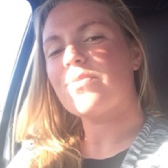 Profile Picture of Kristen Chuppe (@chuppe91) on Poshmark