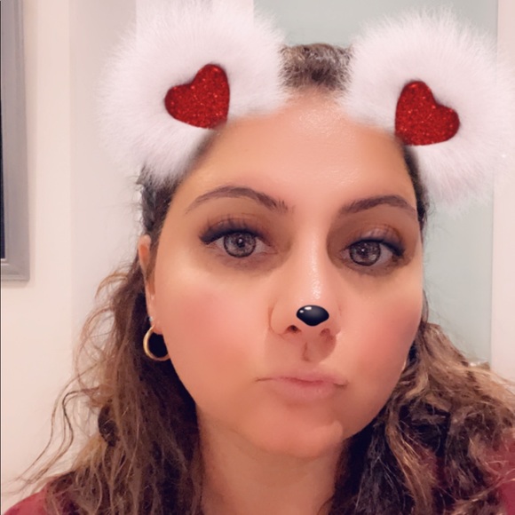 Profile Picture of Amy Keor (@akeor) on Poshmark