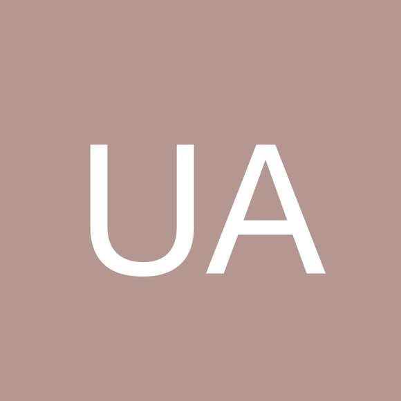 Profile Picture of Ulli Ackermann (@ulliiii) on Poshmark