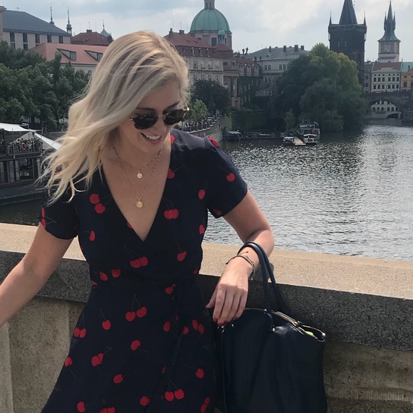 Profile Picture of Kylee Hintz (@october88) on Poshmark