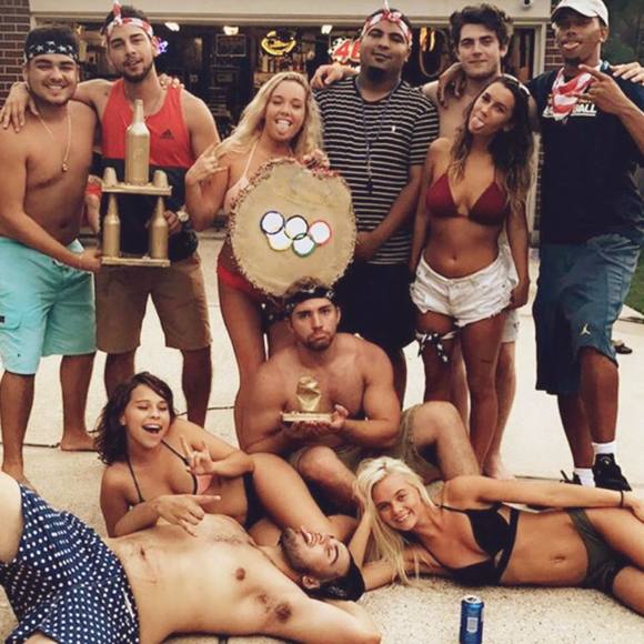 Profile Picture of Jonah Taylor (@jonaht44) on Poshmark