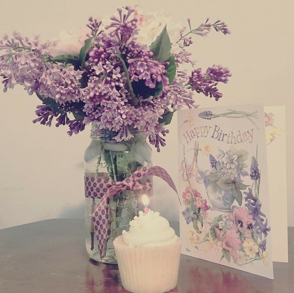 Profile Picture of Kristie Keeler (@kristiek35) on Poshmark