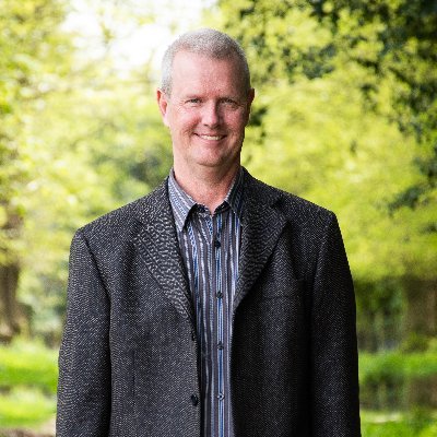 Profile Picture of Ben Moorhead (@lewestrader) on Twitter