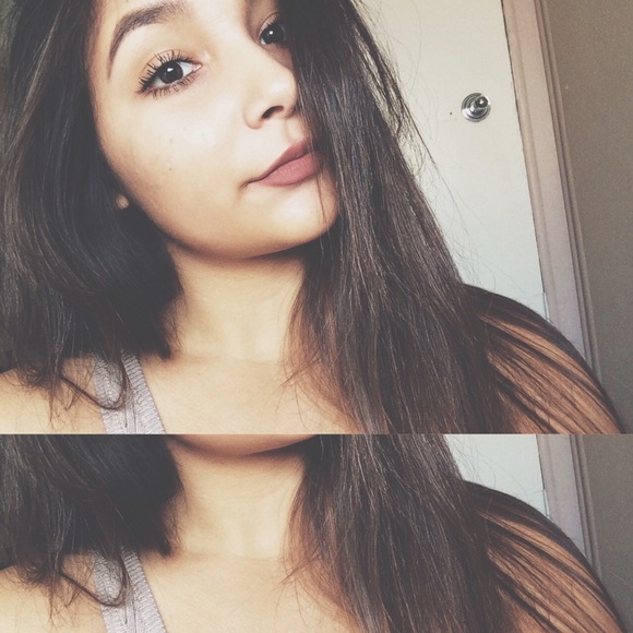 Profile Picture of Pamela Alvarez (@pammmmelaa) on Poshmark