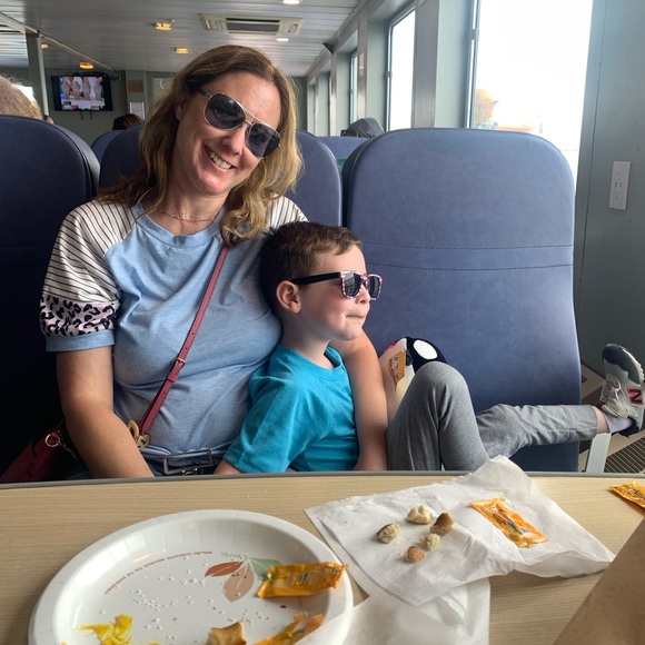 Profile Picture of April Carson (@aprilcarson956) on Poshmark